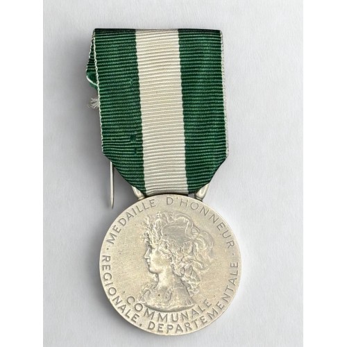 Médaille d’honneur régionale, départementale et communale