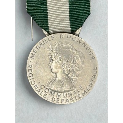 Médaille d’honneur régionale, départementale et communale