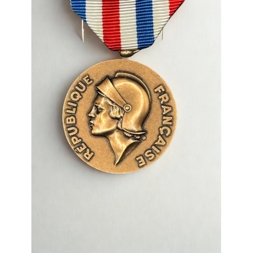 Médaille d'honneur de l'aéronautique 2