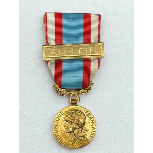 Médaille commémorative des opérations de sécurité et de maintien de l’ordre