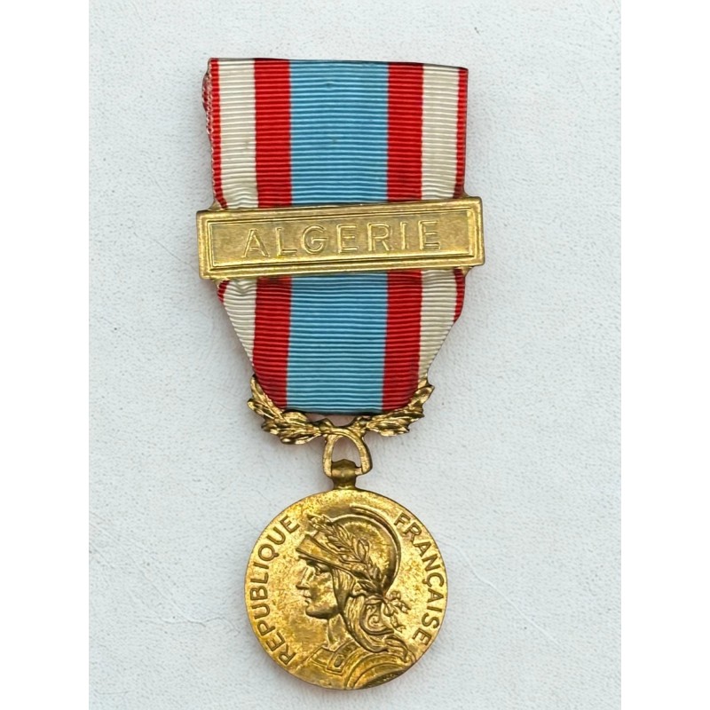 Médaille commémorative des opérations de sécurité et de maintien de l’ordre