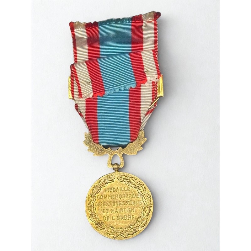 Médaille commémorative des opérations de sécurité et de maintien de l’ordre