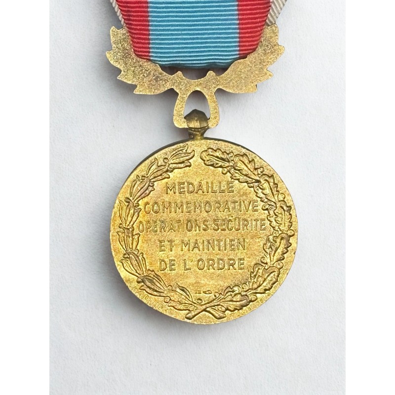 Médaille commémorative des opérations de sécurité et de maintien de l’ordre