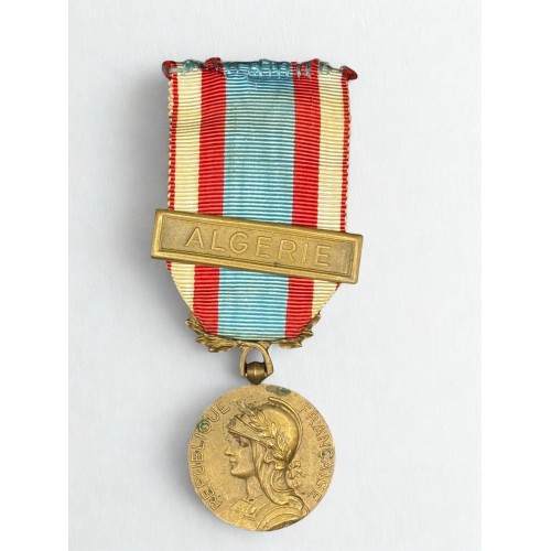 Médaille commémorative des opérations de sécurité et de maintien de l’ordre