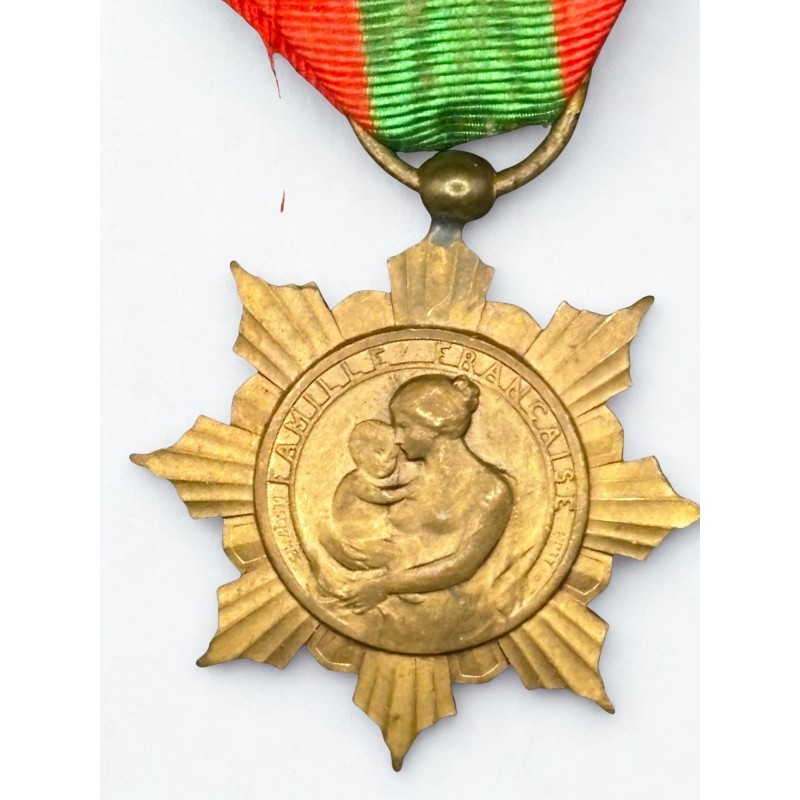 Médaille de l'Enfance et des Familles