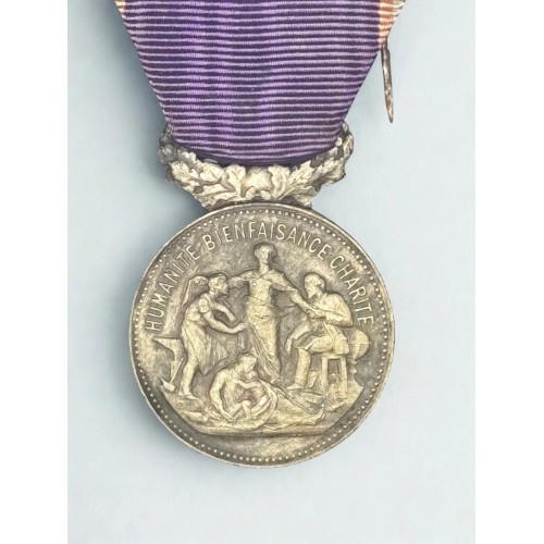 Médaille de l'Académie du Dévouement National 2