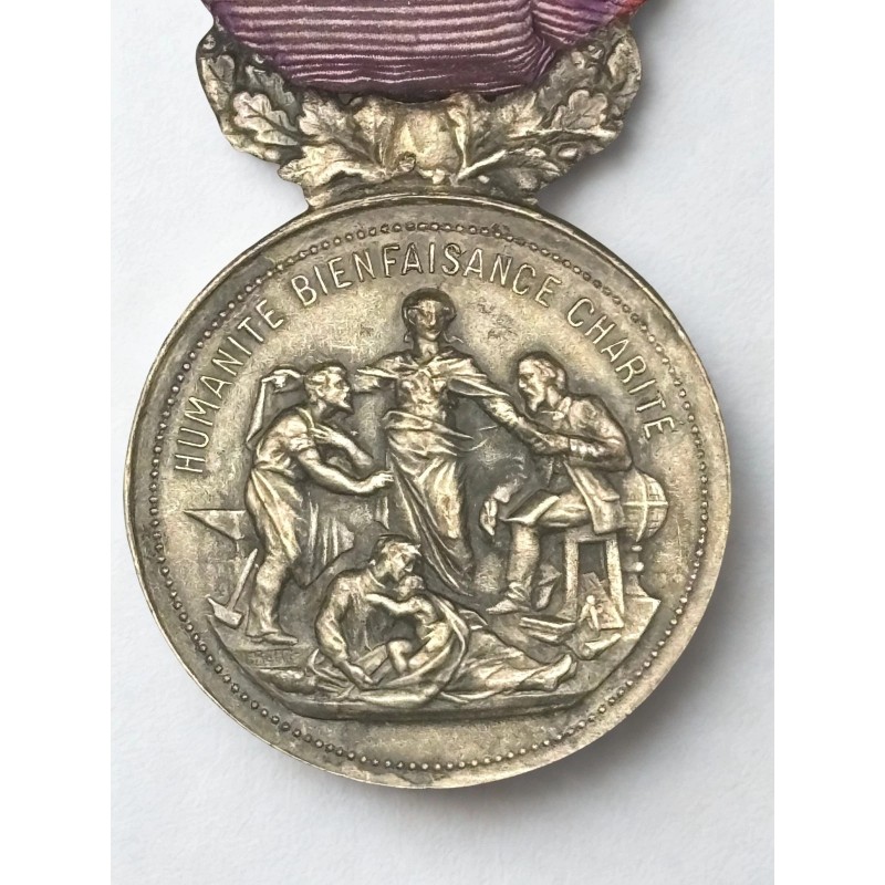 Médaille de l'Académie du Dévouement National